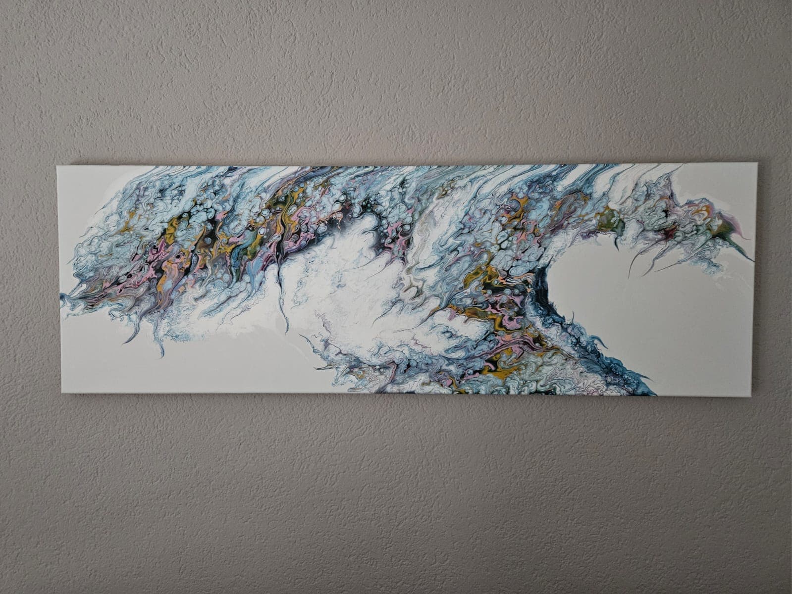 Wellenbewegung in Pastell
